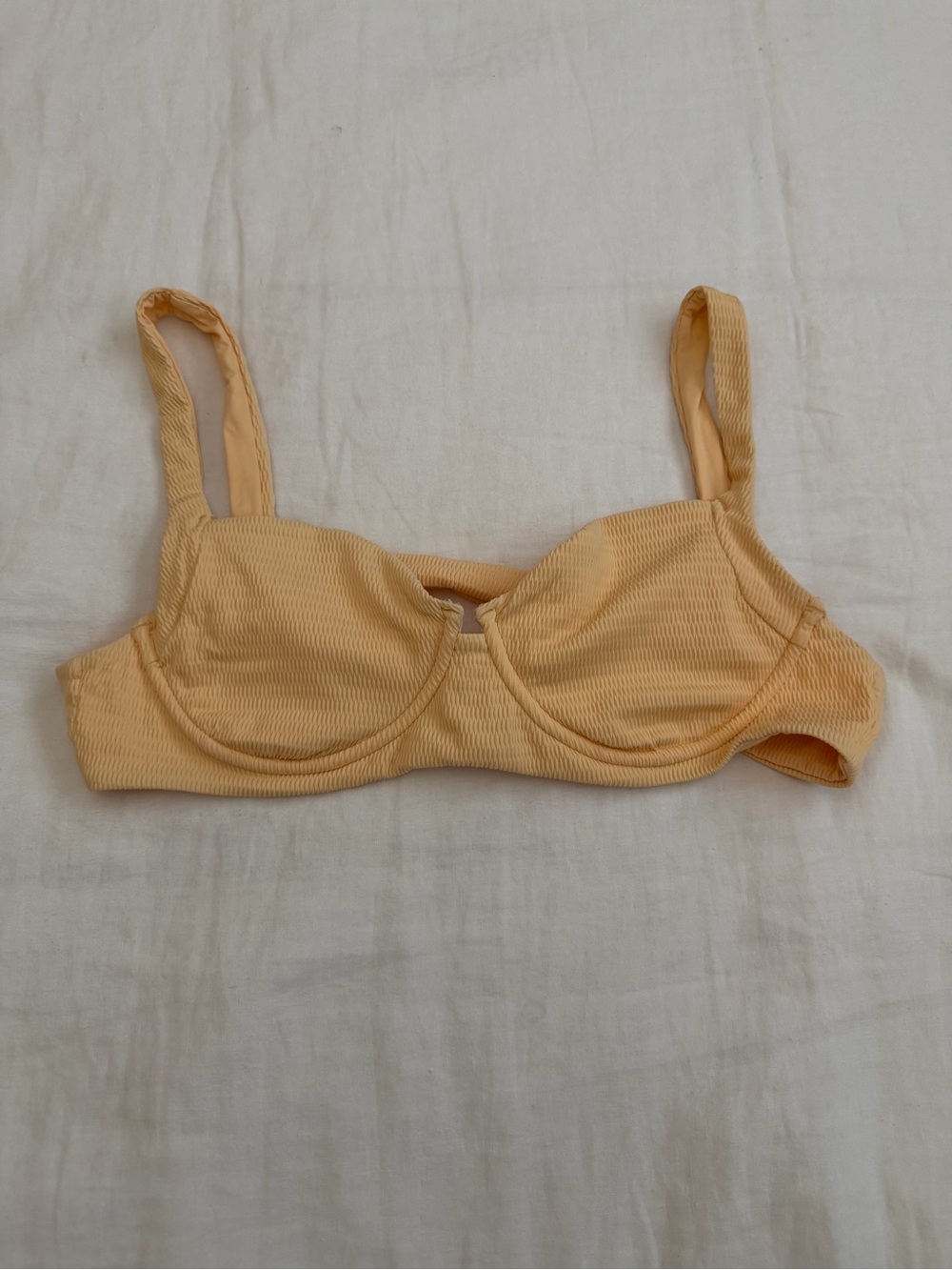 Vitamin A Ribbed Underwire Bikini Top - Peach